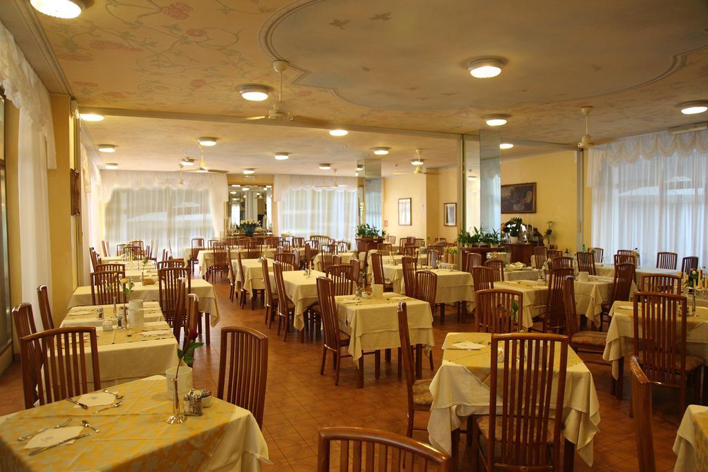 Hotel Diana Grado Eksteriør bilde