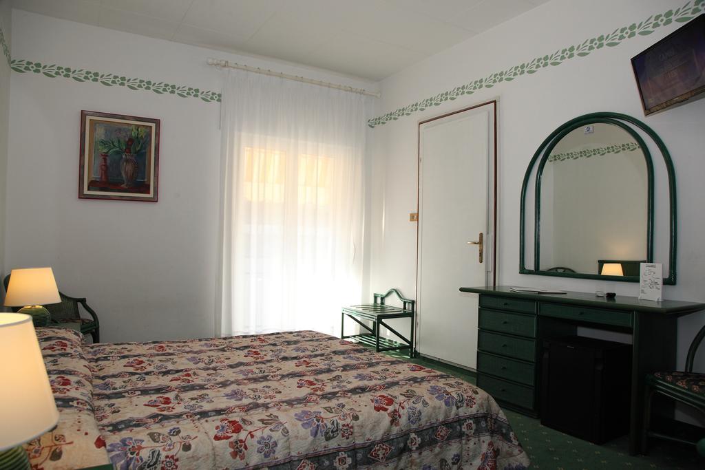 Hotel Diana Grado Eksteriør bilde