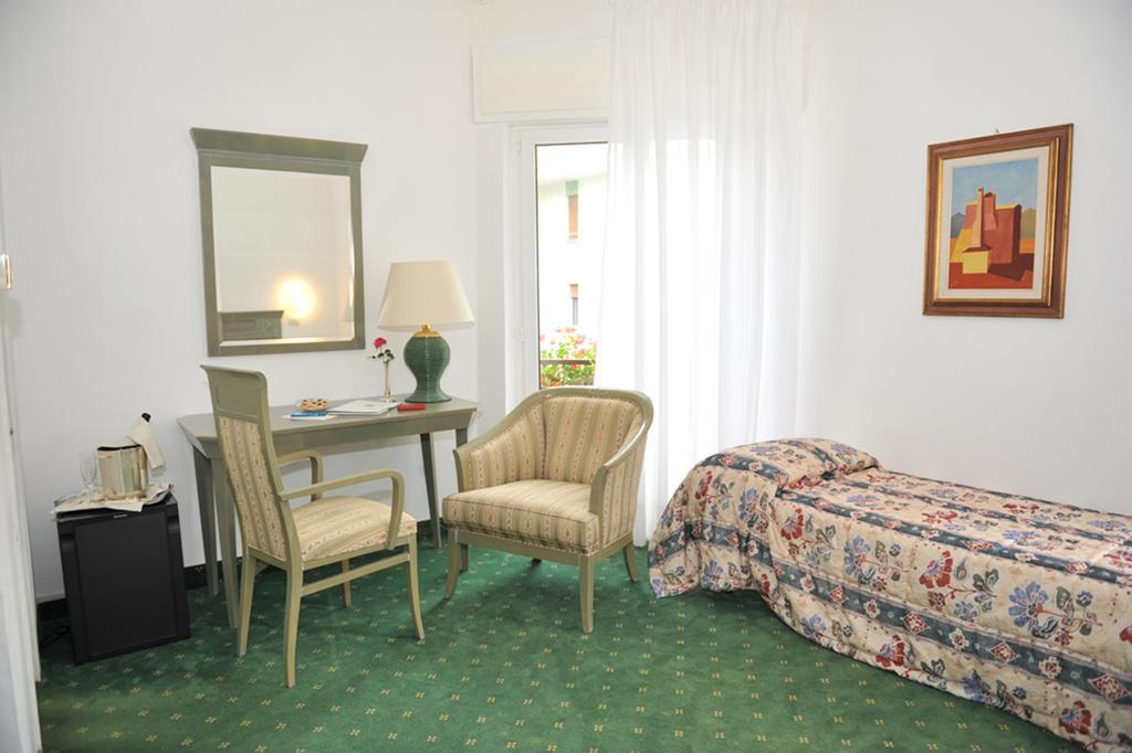 Hotel Diana Grado Eksteriør bilde